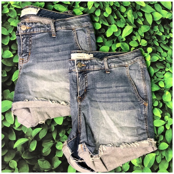 torrid Pants - 💥2 pair 1 price!💥 Torrid light wash denim shorts